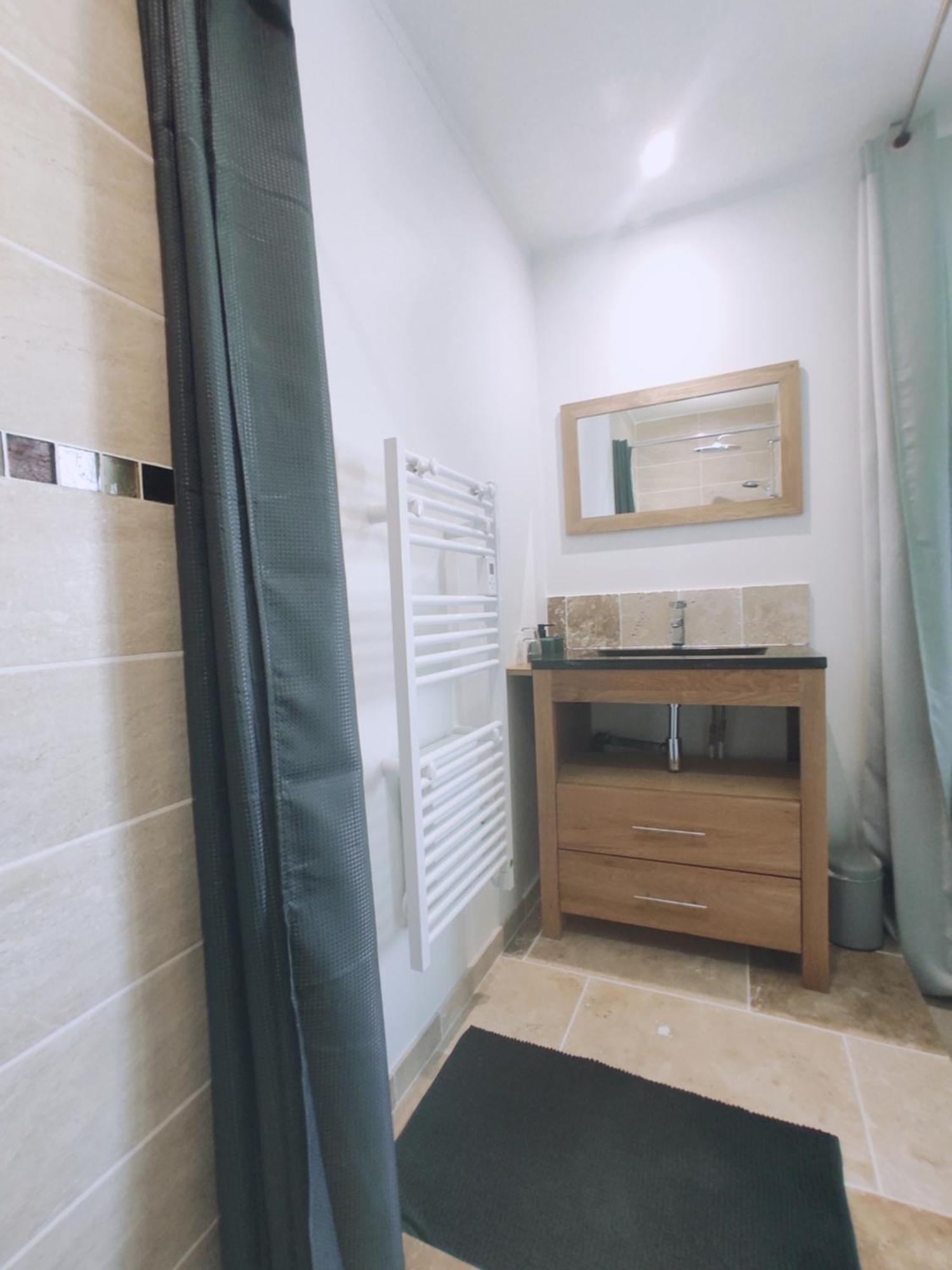 Léoville Au Pied Du Lariat B&B 외부 사진