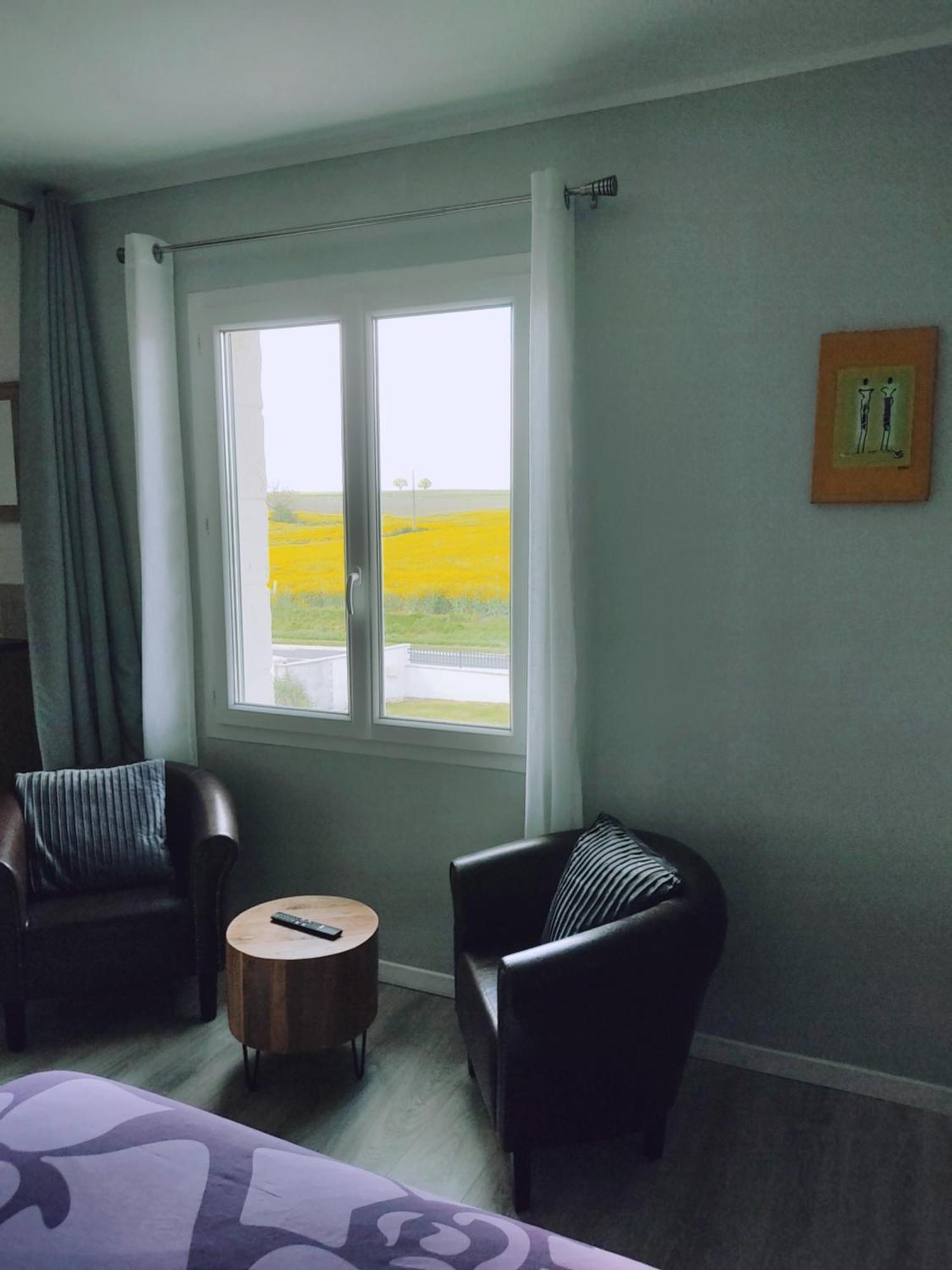 Léoville Au Pied Du Lariat B&B 외부 사진